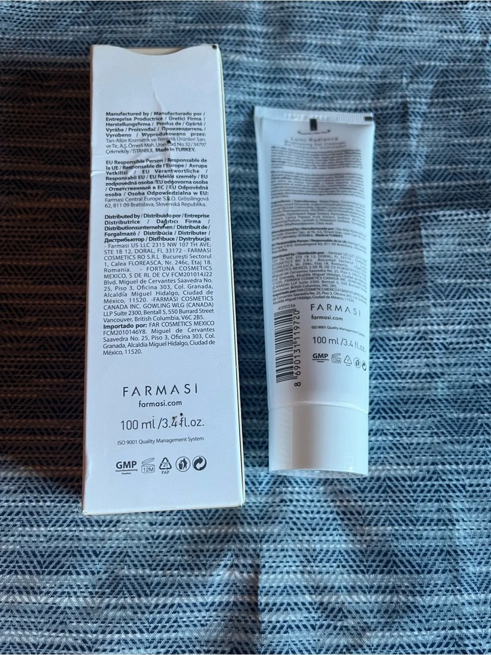 Farmasi Lumi Radiance Brightening Gel Cleanser — white